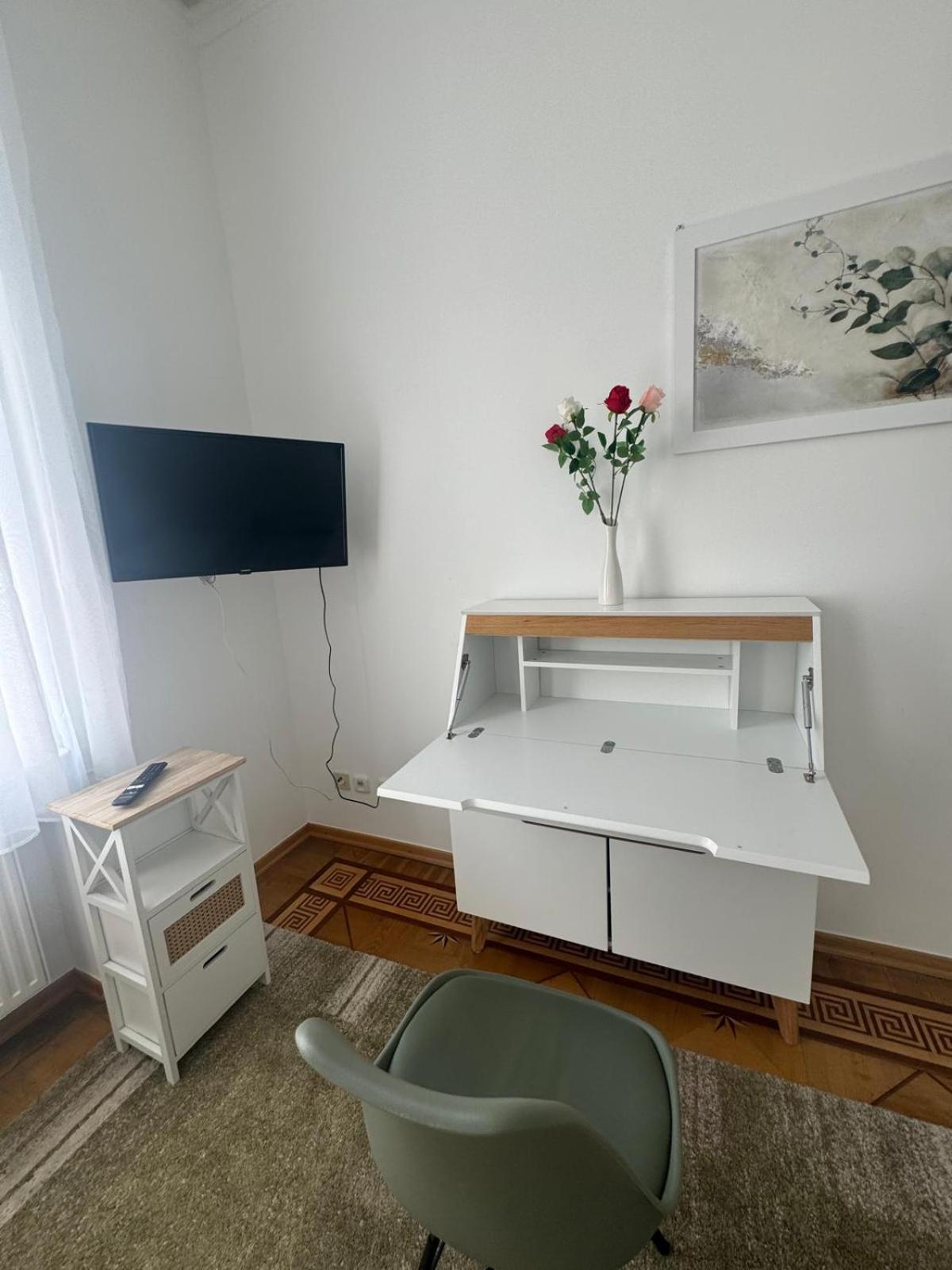 Superapartments In Apartment *